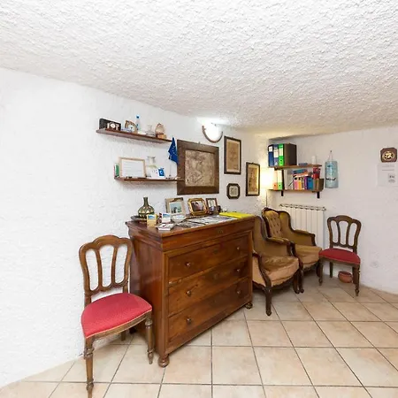 Holiday home Parco Azzurro Castelveccana