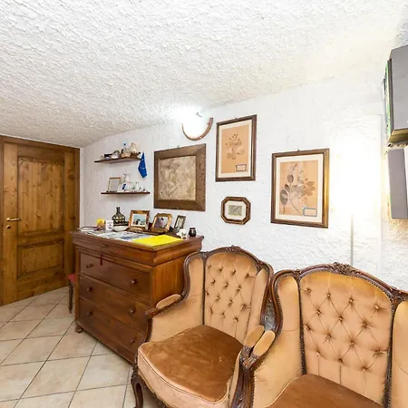 Holiday home Parco Azzurro Castelveccana